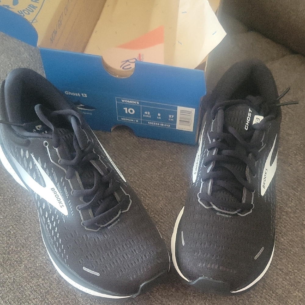 Brooks Women's Black Running Shoes